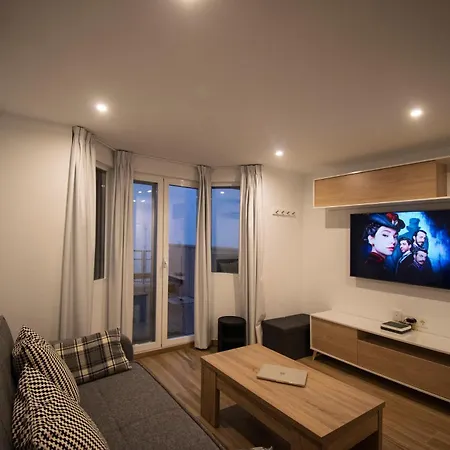 Snowgranada Valles Alodia House *