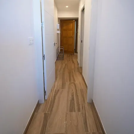 Snowgranada Valles Alodia House